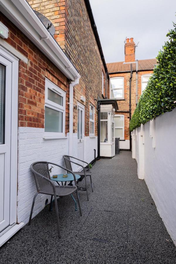 Hillcrest Studio Apartments Cleethorpes Esterno foto